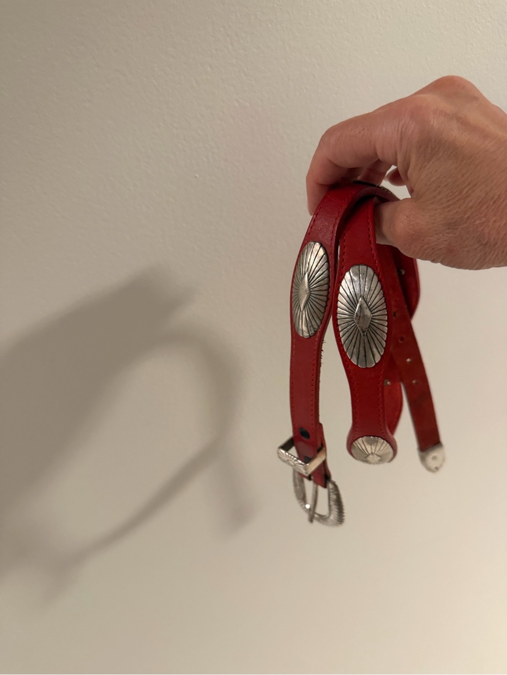 Red Leather Western Belt with Silver tone Conchos size 32 - Picture 4 of 10